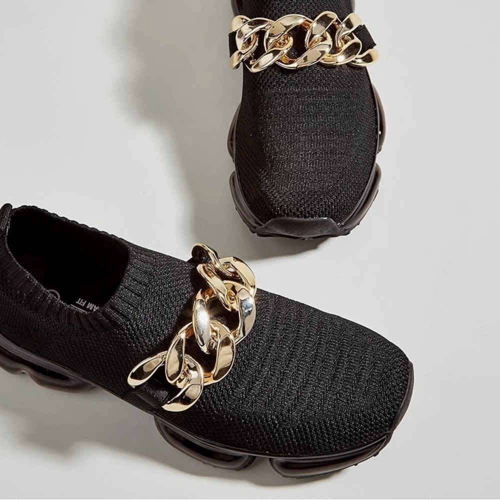 Chic sneakers! - Picture 4 of 9